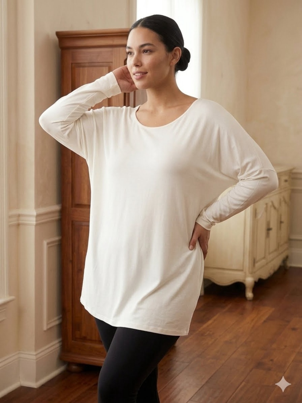 Umgee Cream Scoop-Neck Long Sleeve Tunic